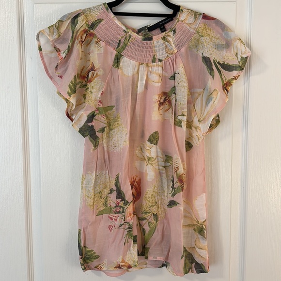 Herve Bernard Floral Smocked Short Sleeve Top - Picture 2 of 5